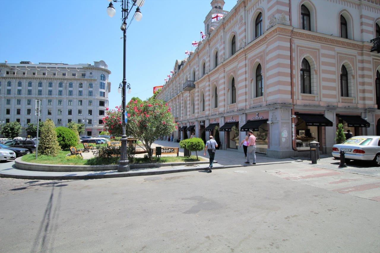 Hotel Loft Тбилиси Екстериор снимка